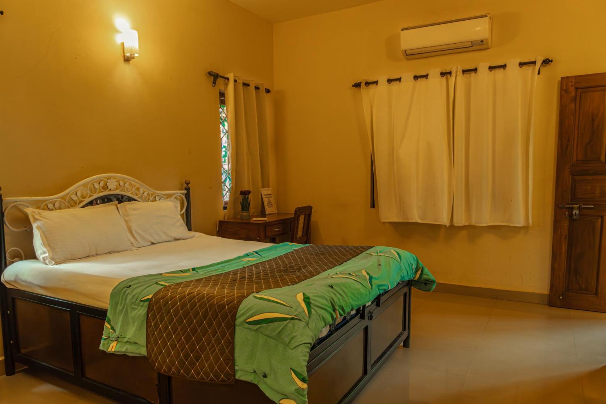 2Bhk At Portuguese Villa By Goaround Homes Anjuna Bagian luar foto