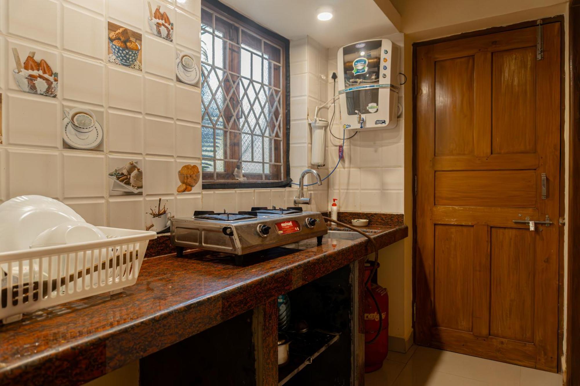 2Bhk At Portuguese Villa By Goaround Homes Anjuna Bagian luar foto